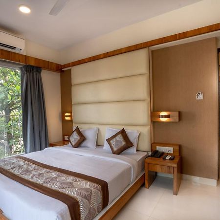 Home2 Suites And Service Apartments, Mumbai Airport Bombaim Exterior foto